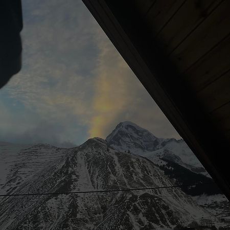 Edelweiss Cottage Kazbegi Buitenkant foto