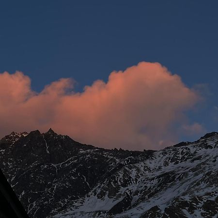 Edelweiss Cottage Kazbegi Buitenkant foto