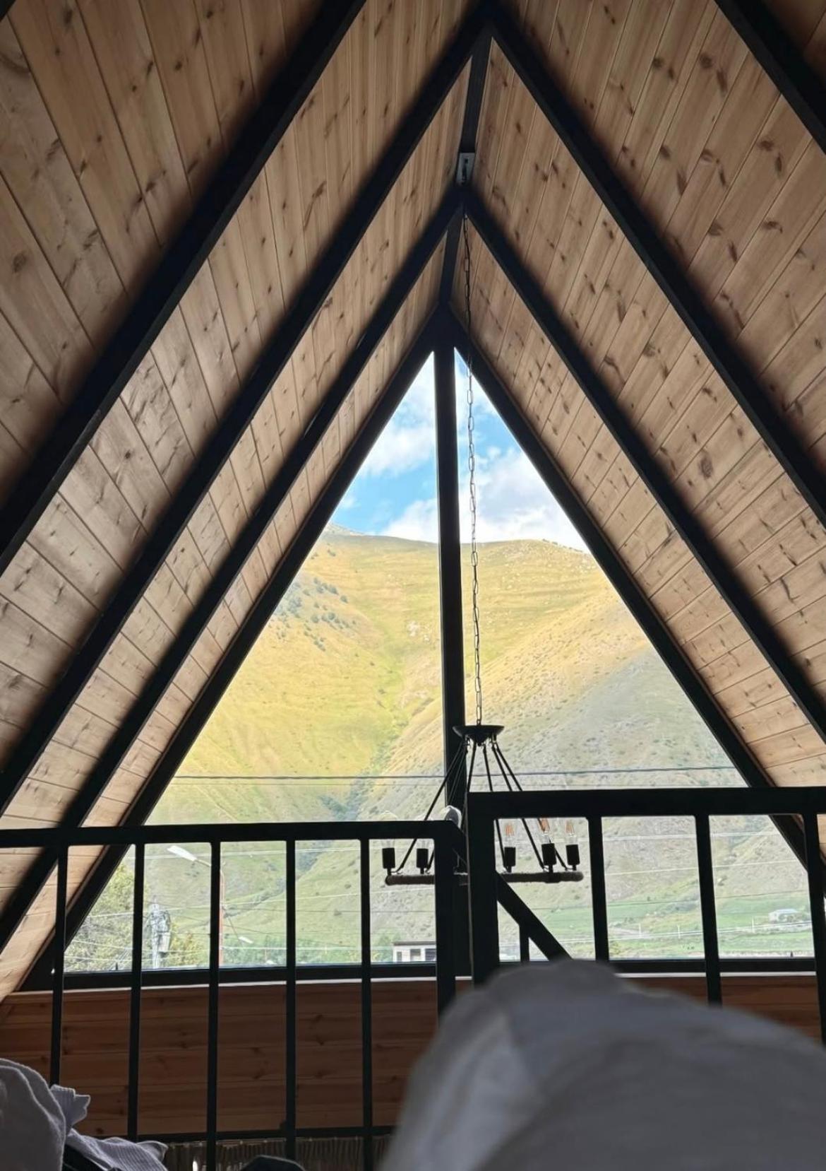 Edelweiss Cottage Kazbegi Buitenkant foto