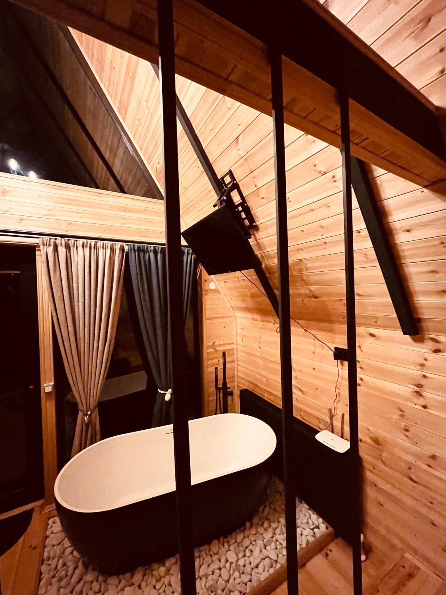 Edelweiss Cottage Kazbegi Buitenkant foto